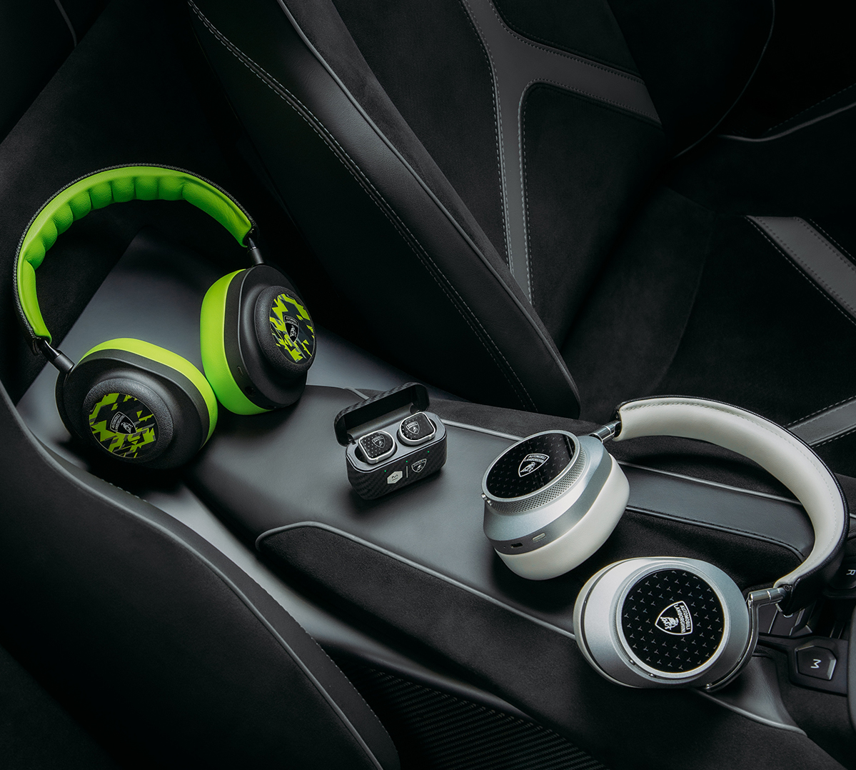 Master & Dynamic | Earphones and Headphones | Lamborghini Store