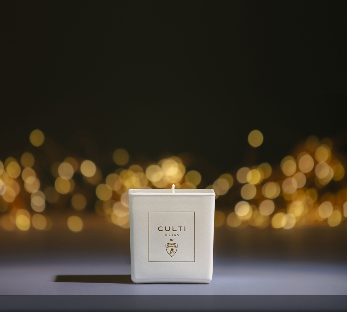 THE SCENTED CANDLE<br/>ORIGINALITY AND STYLE