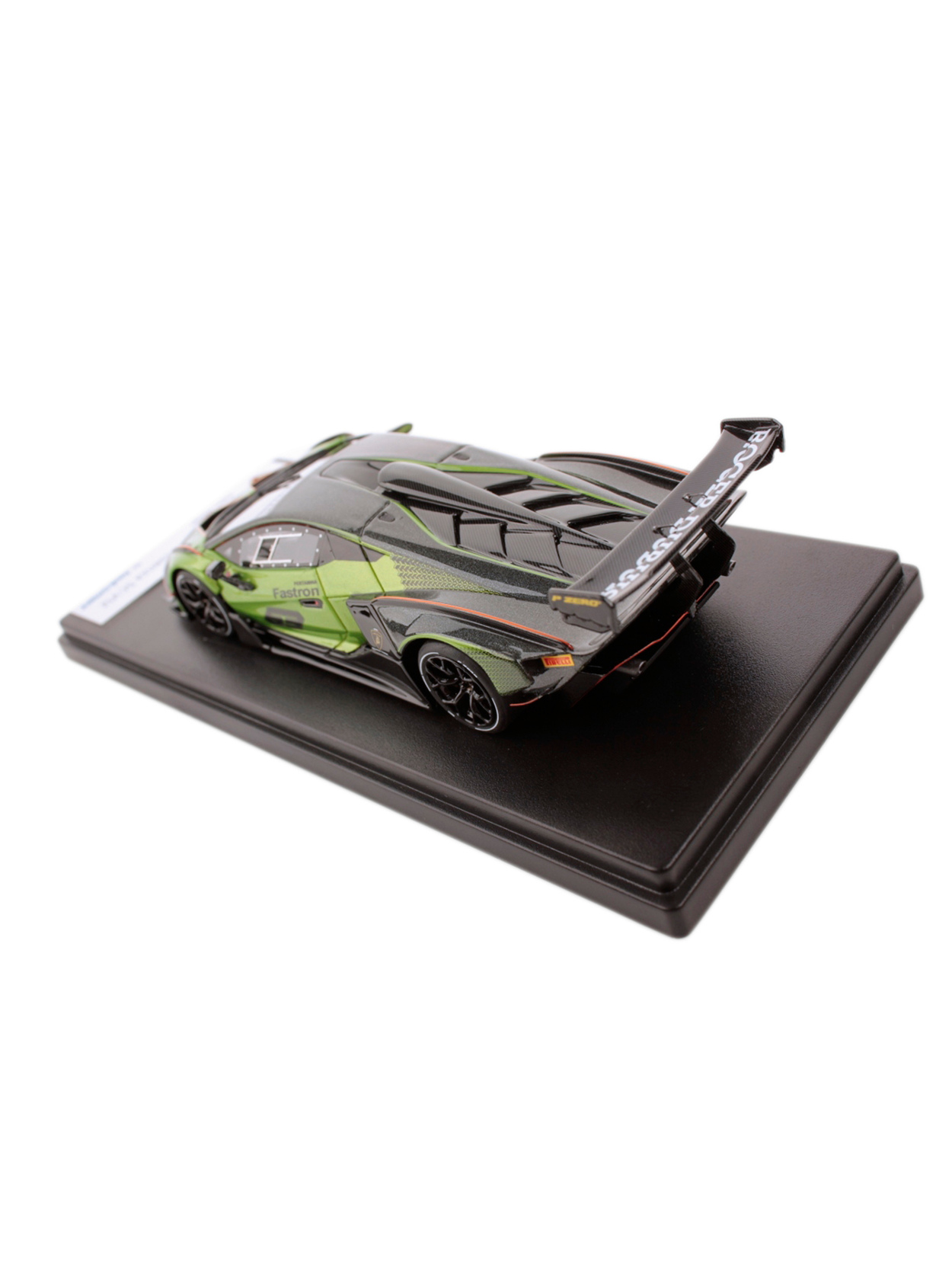 LAMBORGHINI ESSENZA SCV12 MODEL CAR ON A SCALE OF 1:43 BY LOOKSMART - Lamborghini Store