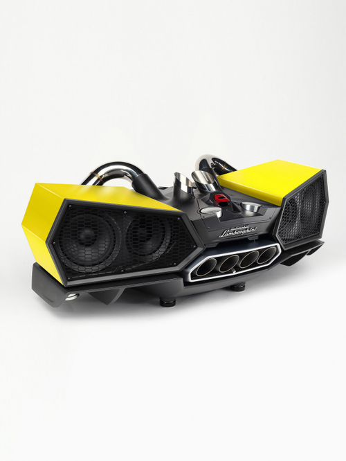 Sistema de audio Esavox en fibra de carbono - Ixoost Hi-Fi | Lamborghini Store