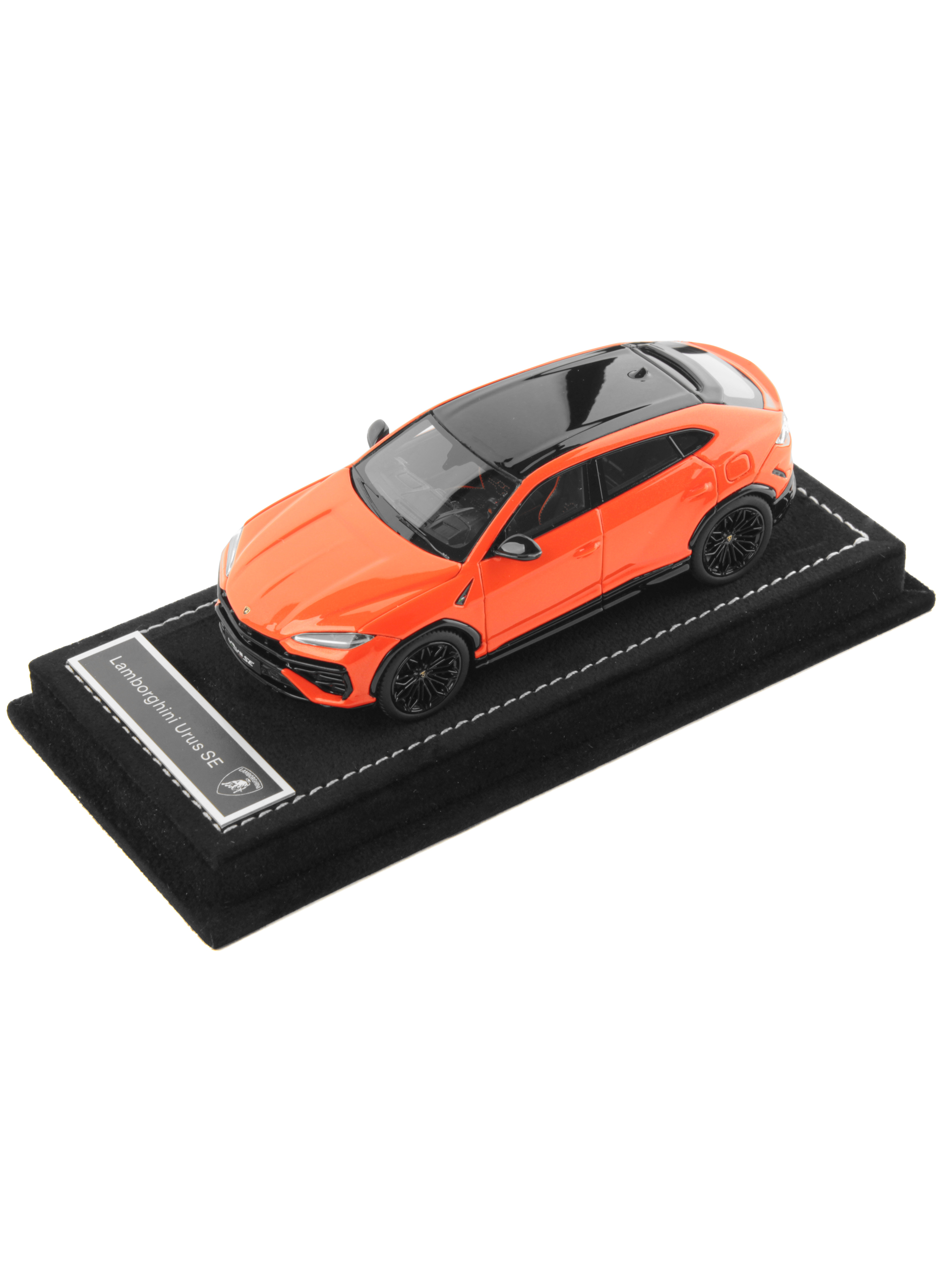 LOOKSMARTが製作するURUS SEコレクターズモデルの1:43スケールモデル - カーショップ | Lamborghini Store