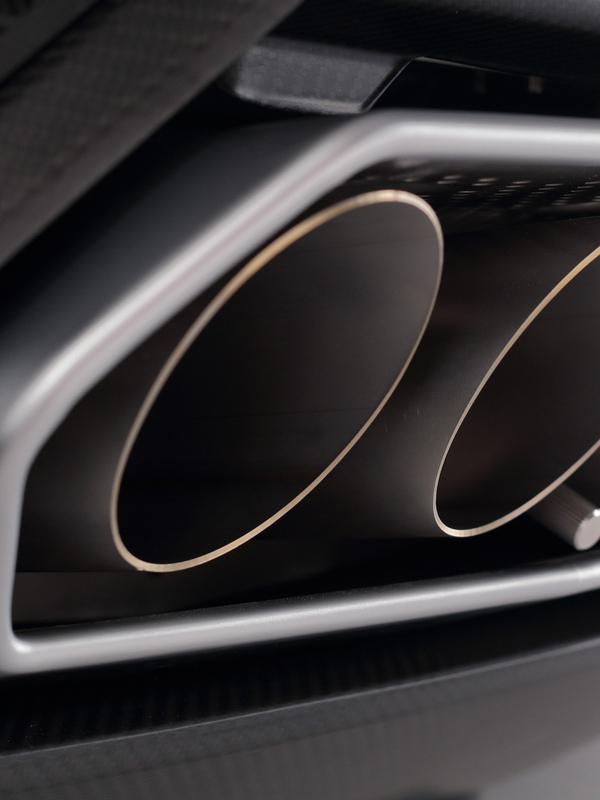 Sistema de audio Esavox en fibra de carbono - Lamborghini Store